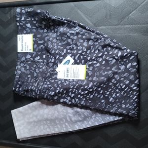 NWT Old Navy elevate high rise legging
